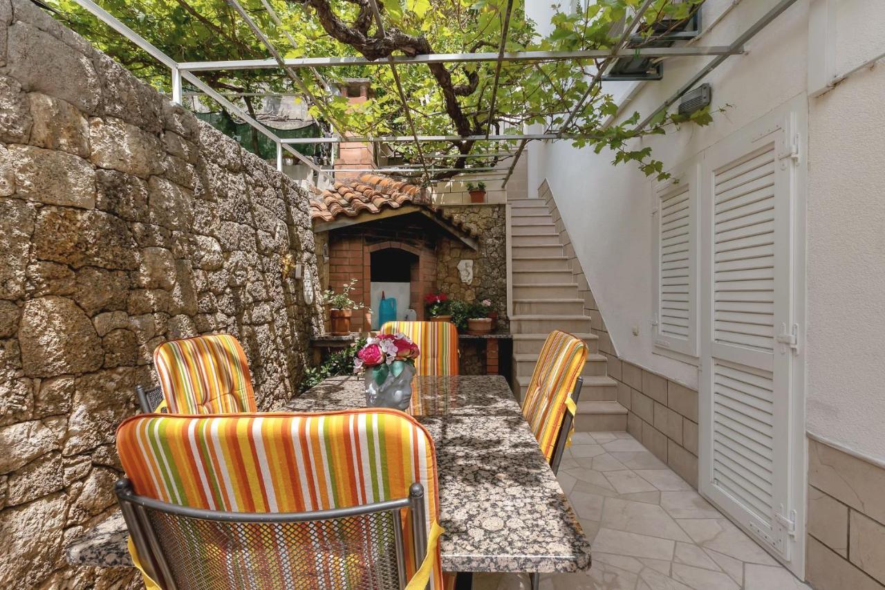 Apartments Lucija Baška Voda Extérieur photo