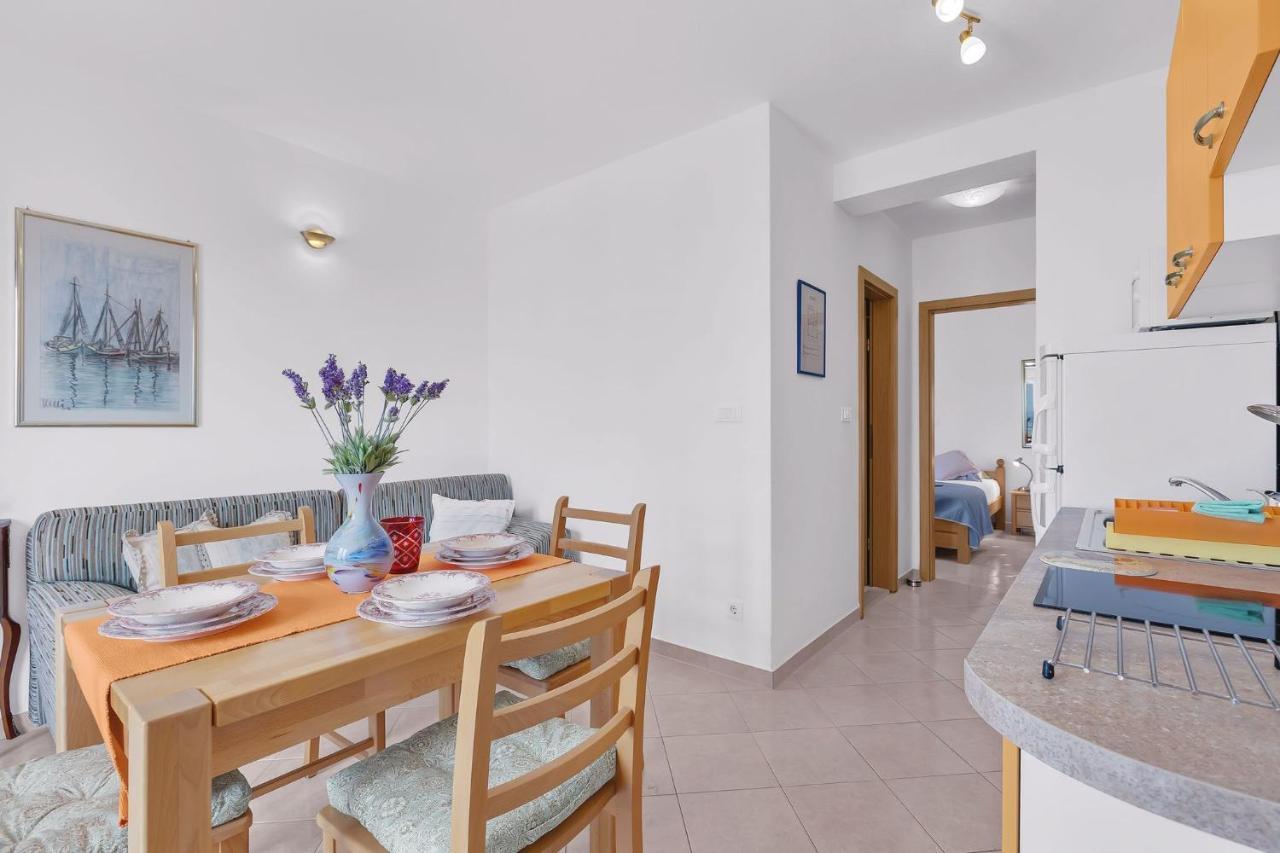 Apartments Lucija Baška Voda Extérieur photo